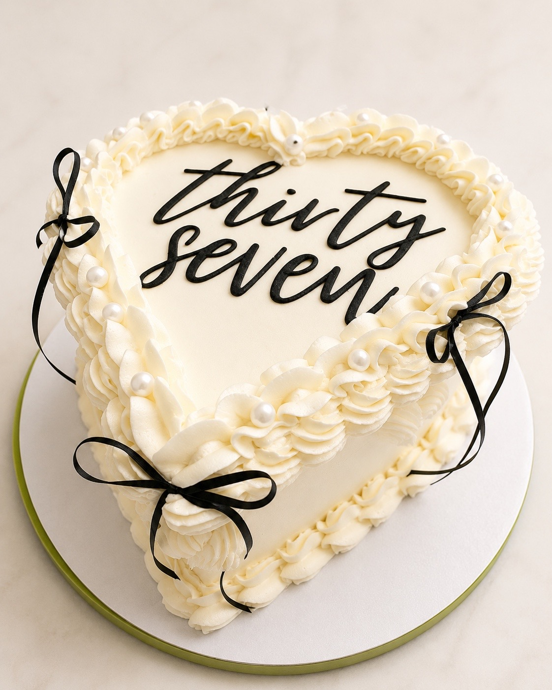 Kursti Kreations custom dessert detail
